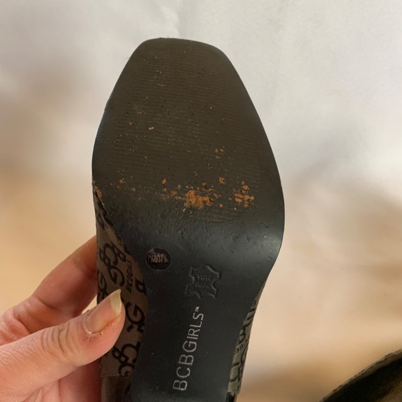 Sexy BCB Girls Open Toe Heels in Black and Gray! - Picture 10 of 11